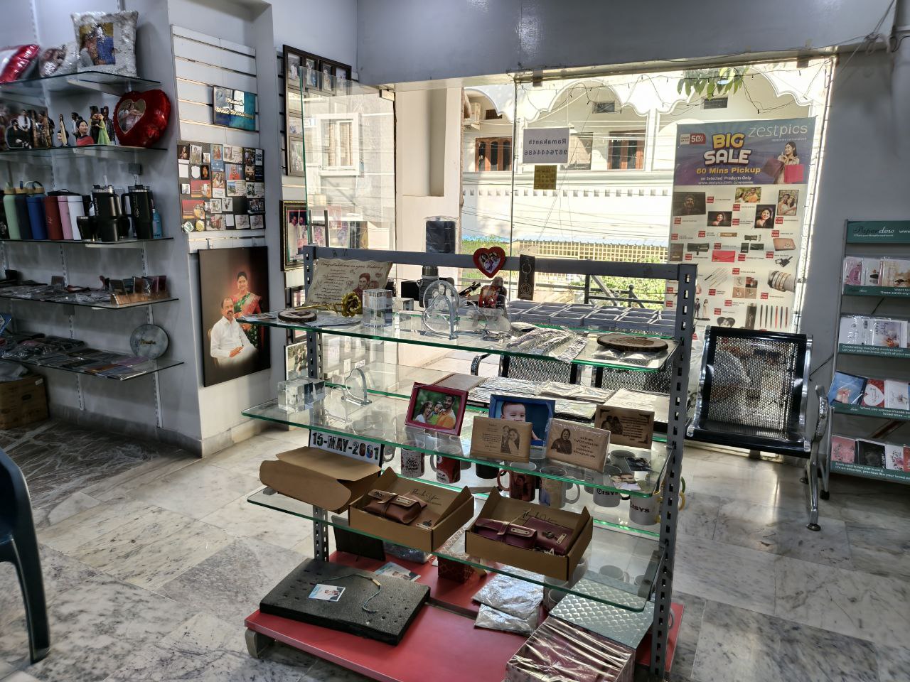 Best gift shop in Hyderabad - Zestpics